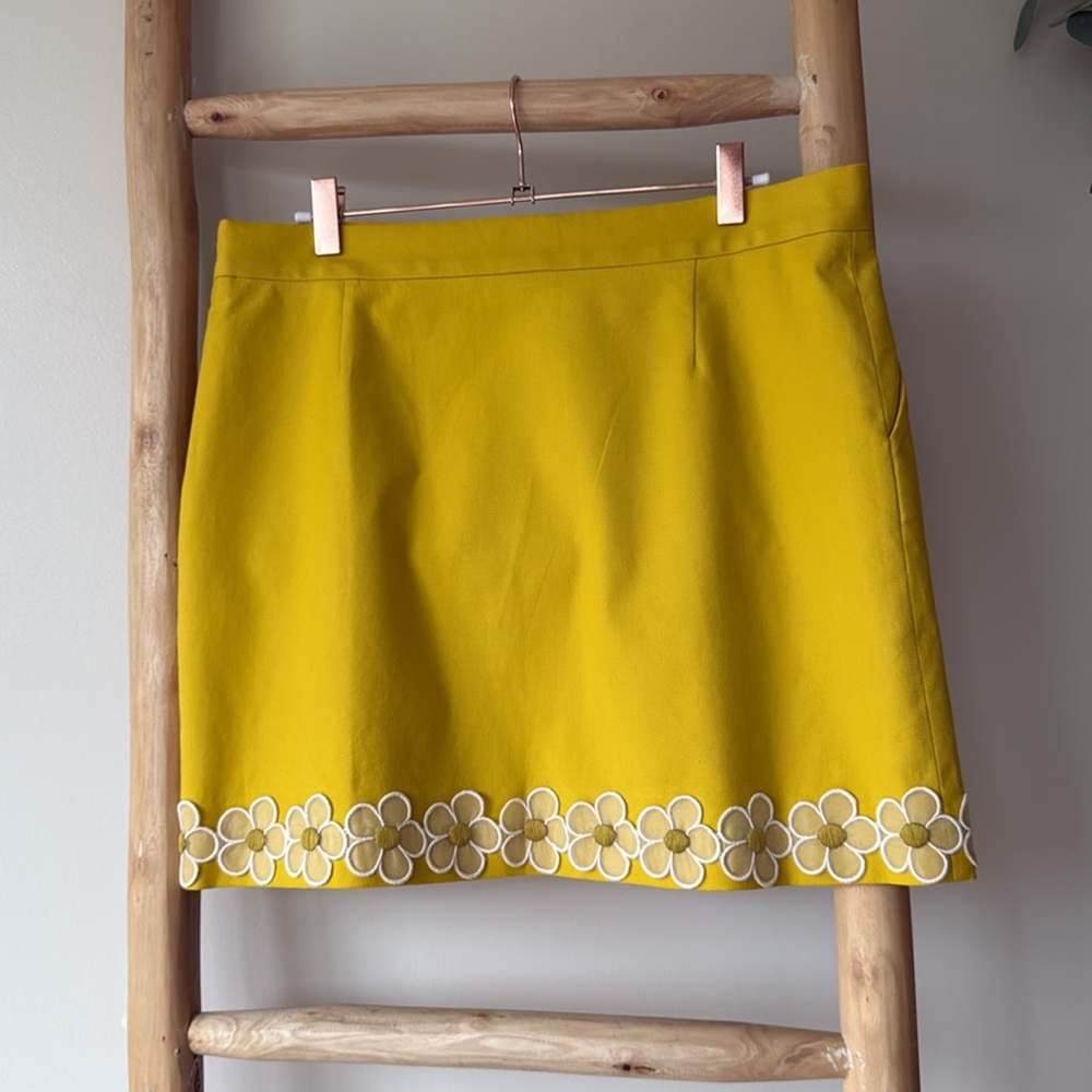 RED Valentino Designer Yellow Cotton Mini Skirt Silk Appliqué Daisies SzM/ 10-12